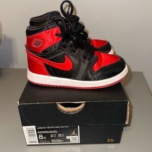 100% Authentic Toddler NIKE Sneakers Size 8C Comes With Original Box NO DAMAGES